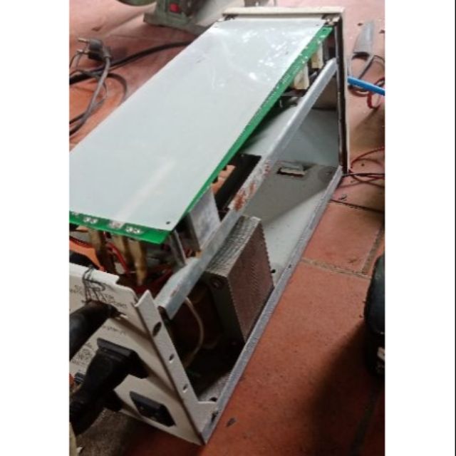 Lưu điện 24v lên 220v..1000w..biến áp đồng vẫn mới tinh.