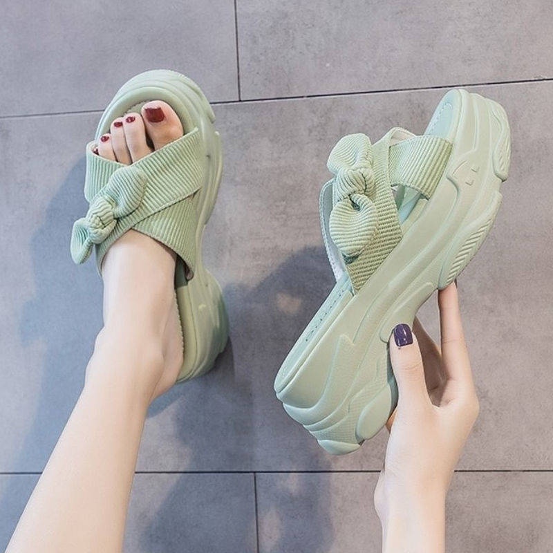 Dép Sandal Mùa Hè Đế Dày Phong Cách Mới Dễ Phối Đồ Cho Nữ