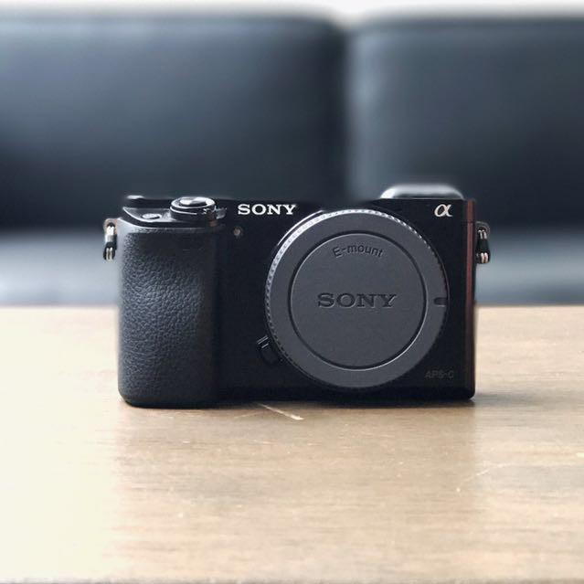Máy ảnh Sony Alpha A6000 body