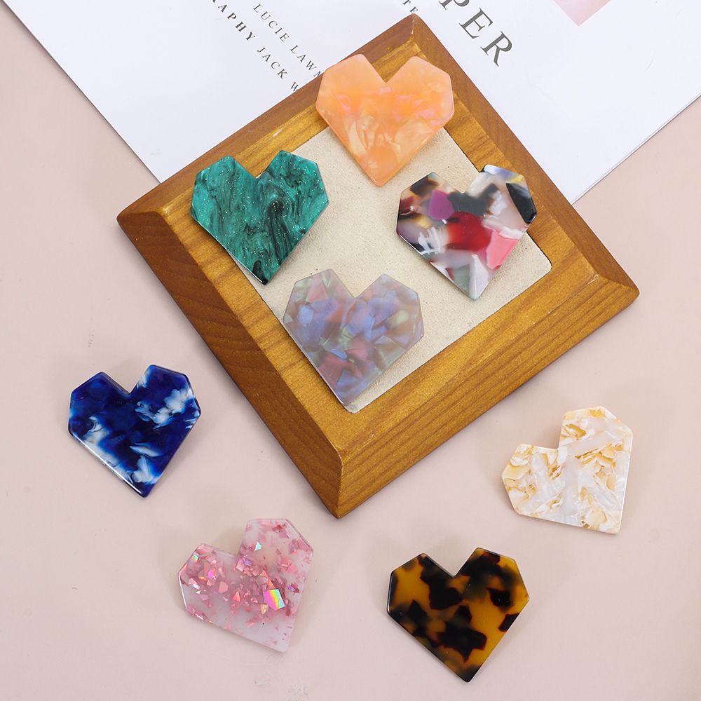 Kẹp tóc acrylic hình trái tim màu kẹo thời trang cho nữ