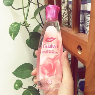 Tonner hoa hồng Ấn Độ Dabur Gulabari rose water