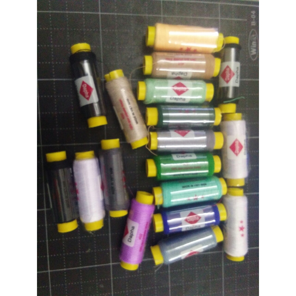 Cuộn chỉ may vá nhiều màu/ Chỉ Đen/ Chỉ trắng Dapha/ Chỉ trắng 900m