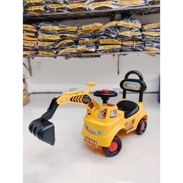Xe cần cẩu có nhạc cho bé