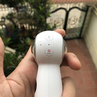 MÁY QUAY SAMSUNG GEAR 360 2017