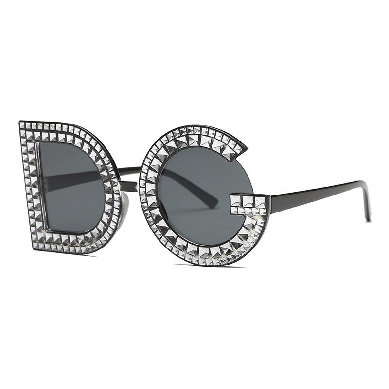 Kính Mát Gọng Lớn Đính Kim Cương Nhân Tạo Độc Đáo Thời Trang Cho Nữ
