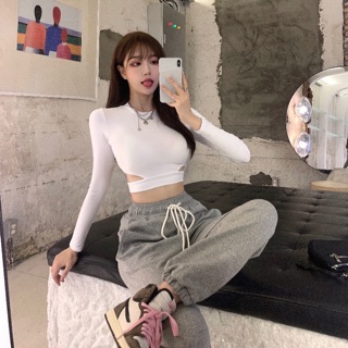 Áo croptop khoéc eo Ulzzang (sẵn)