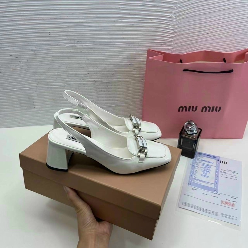 HÀNG VỀ CÓ SẴN!!!Sandal cao gót miu miu 5 phân siu xinh hàng chuẩn Quảng Châu loại 1 FULLBOX