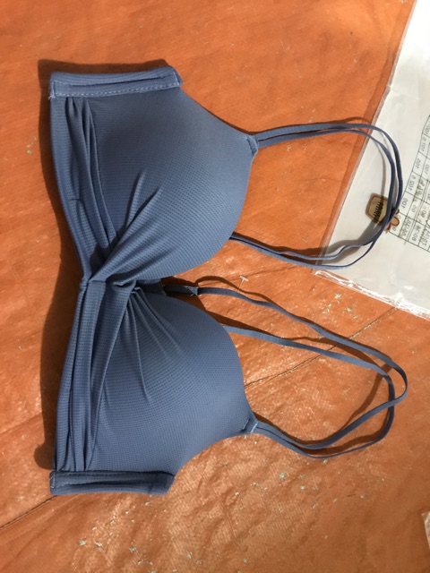 Siêu phẩm áo nhún nơ thông hơi không gọng