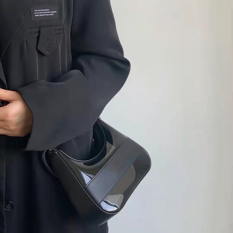 Túi đeo dưới cánh tay Phối Dây Xích Thời Trang Mùa Hè 2022 Sang Trọng Cho Nữ