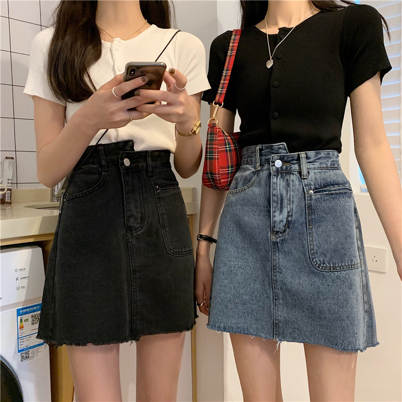 Chân váy jean thiết kế không cân xứng thời trang năng động cho nữ