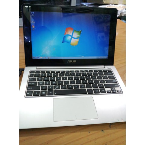 Laptop Mini Asus X202E core i3 3217U /RAM 4GB /HDD 500GB /Màn 11inh cảm ứng đẹp 98% | BigBuy360 - bigbuy360.vn