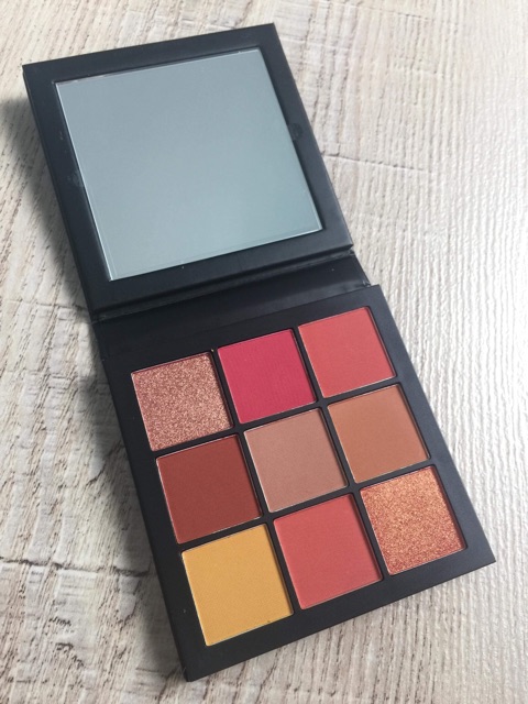 💥BẢNG MÀU Huda Beauty Obsessions Eyeshadow Palette in Coral⭐️