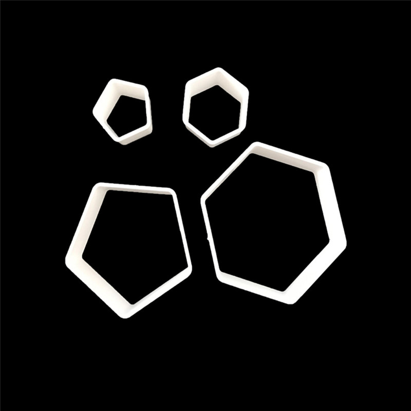 Bộ 4 Khuôn Làm Bánh Hình Quả Bóng Độc Đáo