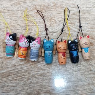 Móc khóa mèo và cá gỗ