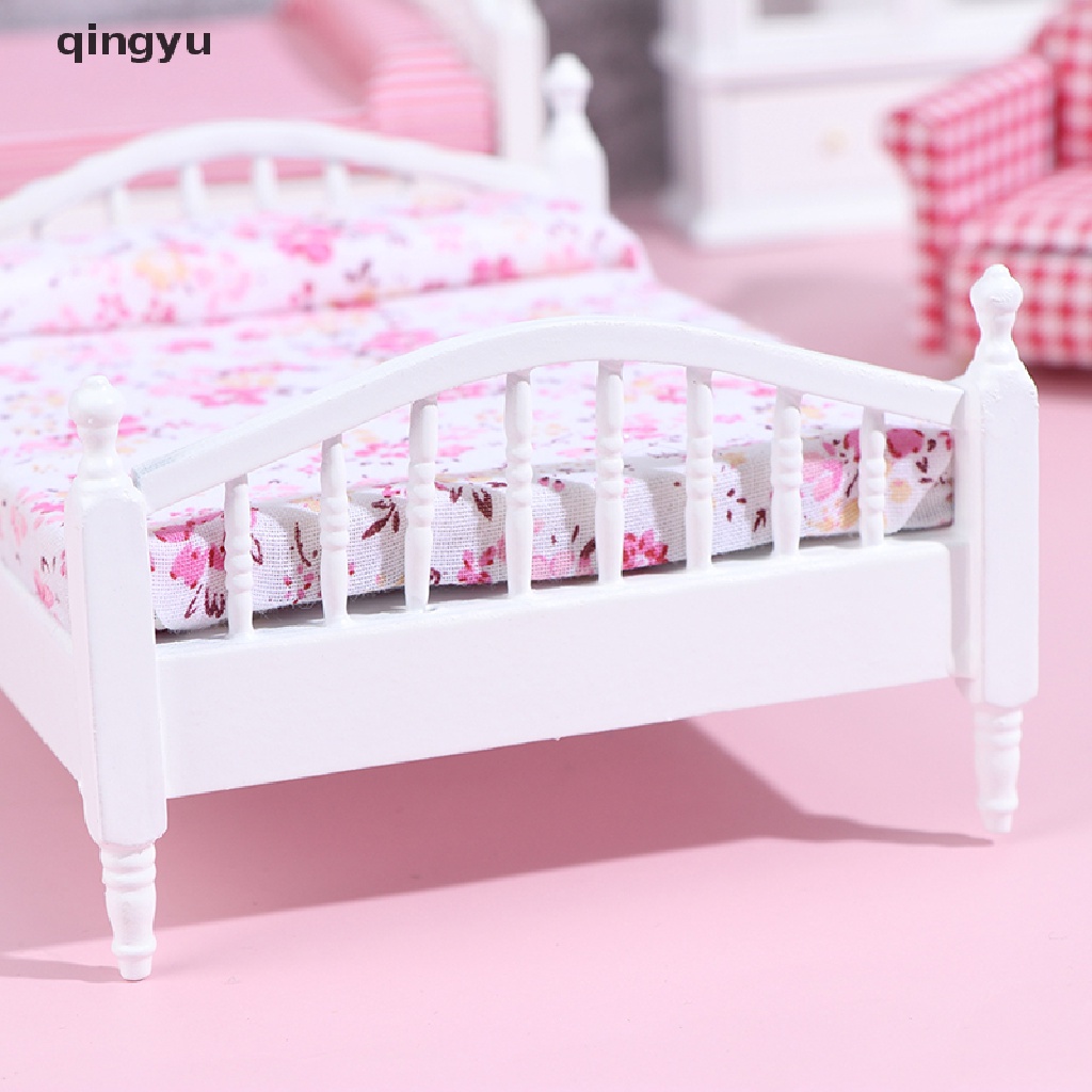 1 Giường Đôi + 1 Bàn Đầu Giường Mini Tỉ Lệ 1: 12 Trang Trí Nhà Búp Bê
