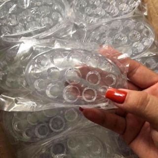 Dế đựng mực bầu dục