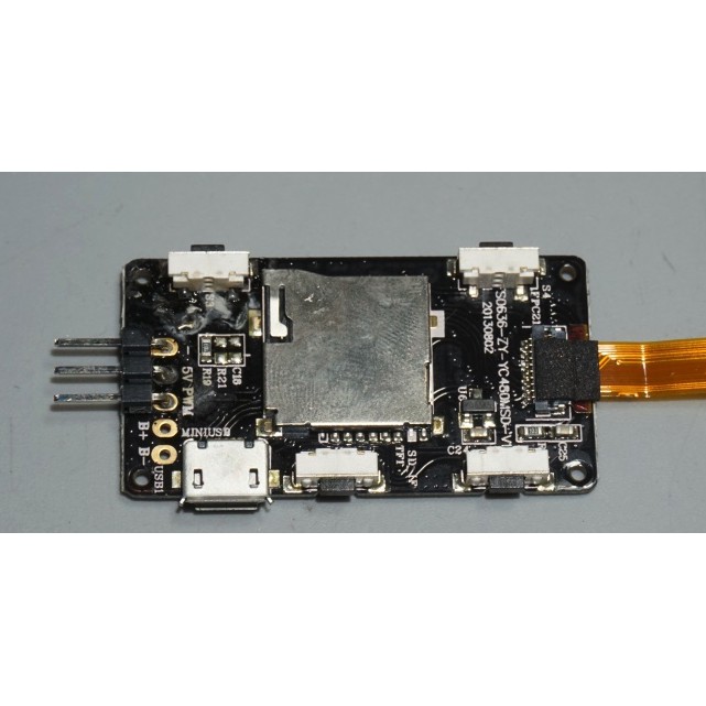 camera chụp ảnh quay phim gắn trên máy bay | BigBuy360 - bigbuy360.vn