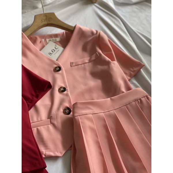 Set chân váy xếp kèm áo cổ V Ulzzang