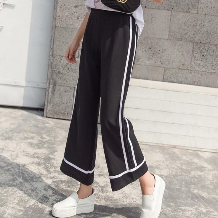 (HÀNG CHẤT LƯỢNG (HÀNG CÓ SẴN QUẦN BAGGY ỐNG RỘNG VẢI 2 SỌC VIỀN GẤU trắng-KT574 CHỐT DEAL NHANH