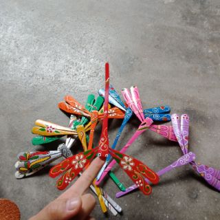 Chuồn chuồn tre giá xưởng.