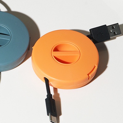 Giá Đỡ Dây Cáp Sạc USB Hình Tròn Có Thể Xoay Được