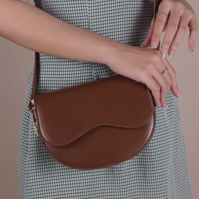 The Retro 21' Saddle Bag - Túi đeo chéo nữ