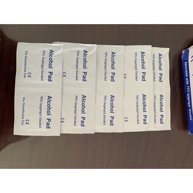 100 miếng bông tẩm cồn, dùng nail, tẩy trang