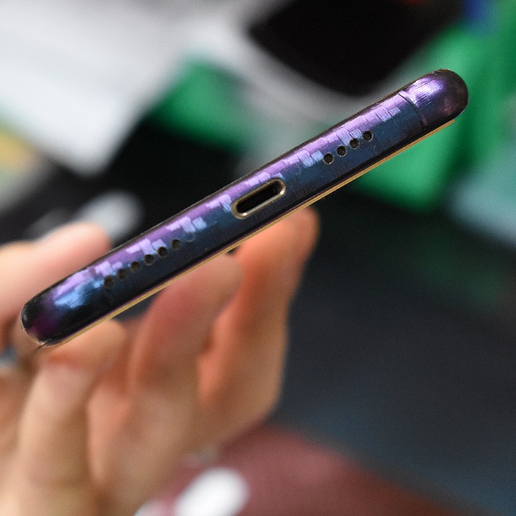 Miếng dán skin iphone x , iphone xs , iphone xs max, iphone XR vân carbon 4D