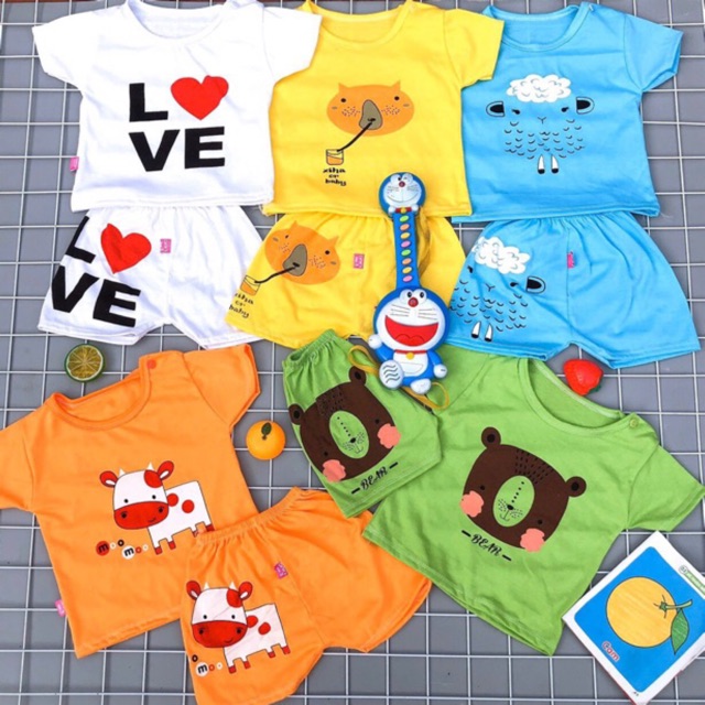 Set 5 bộ bé trai/ bé gái ngắn tay hình gấu