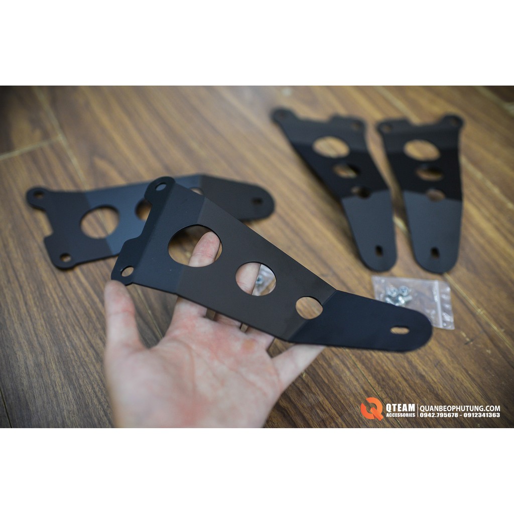 ỐP HÔNG GÁC CHÂN SAU YAMAHA XSR155 PHONG CÁCH CROSS TRACKER