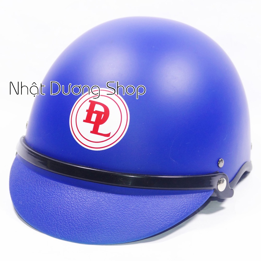 Nón Bảo Hiểm có nước sơn đẹp,xịn sò,cao cấp dành cho cả nam và nữ sủ dụng- Nhiều màu,nhiều mẫu đẹp cho các bạn tùy chọn.