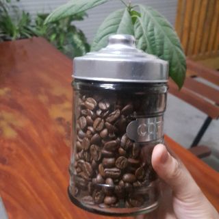 Hũ thủy tinh đựng cà phê