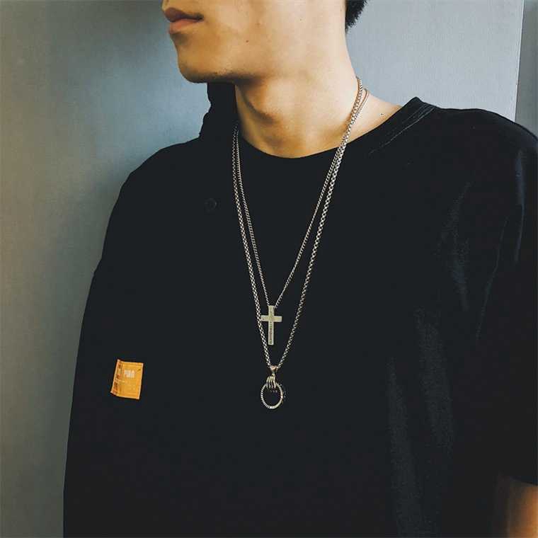 Dây chuyền dây xích mặt hình bàn tay phong cách Hip Hop