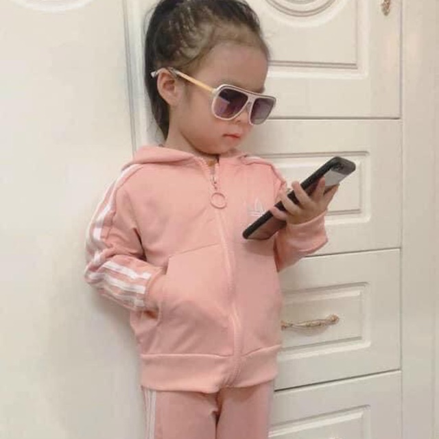 Bộ adidas bé gái