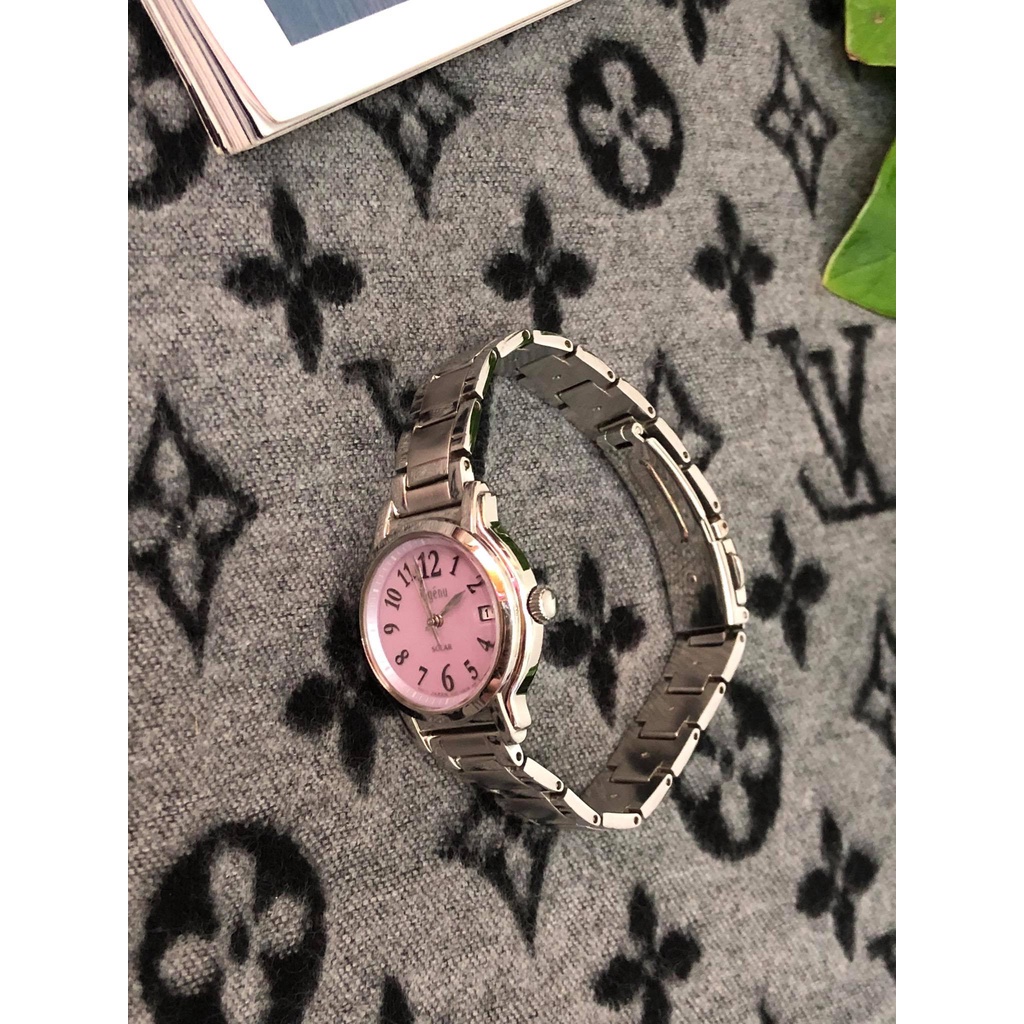 Đồng hồ nữ hiệu Alba của Seiko, dây thép không gỉ, hàng đã qua sử dụng