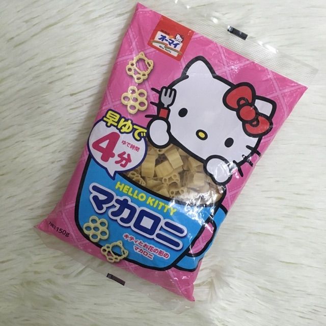 Nui cho bé Hello Kitty 150g Nhật - HSD 6/2024