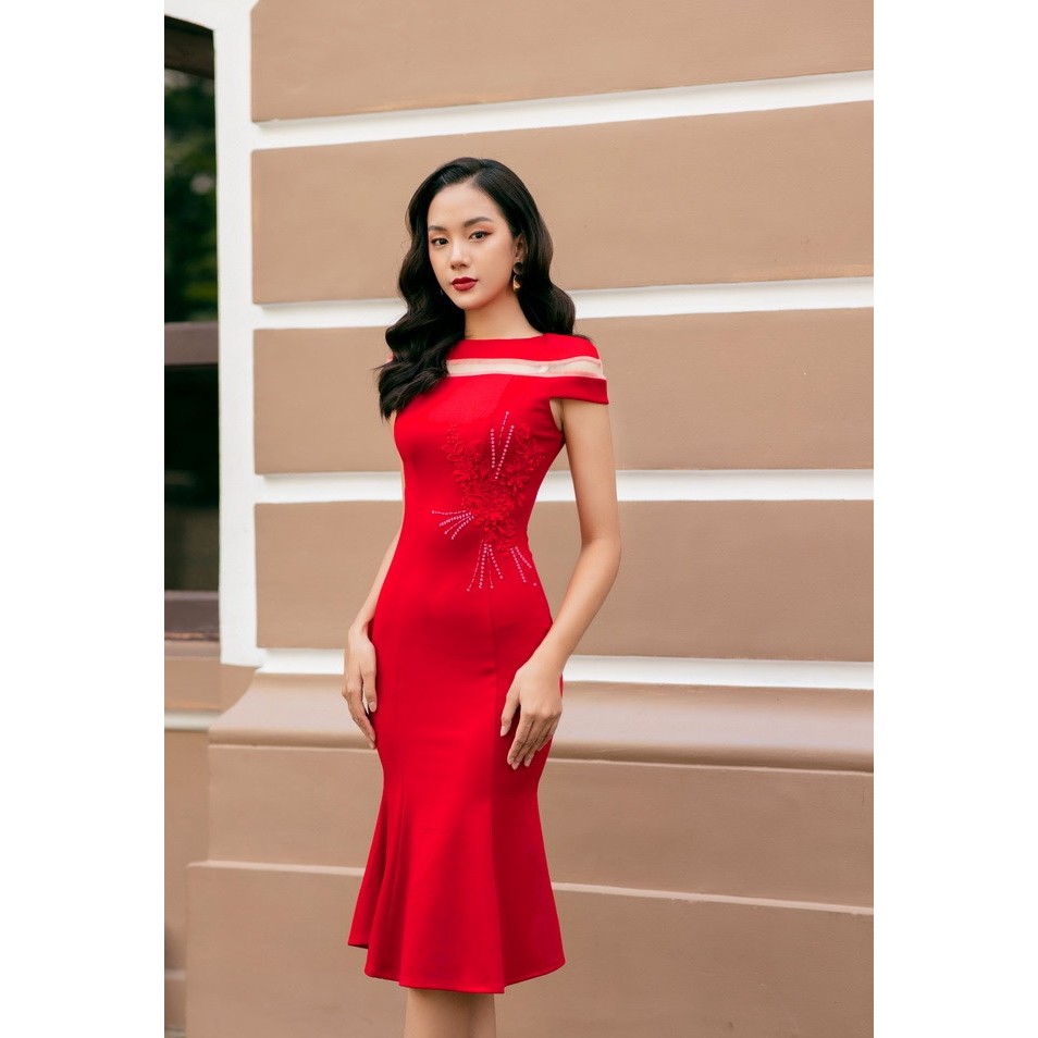 Đầm body đuôi cá đính hoa thêu