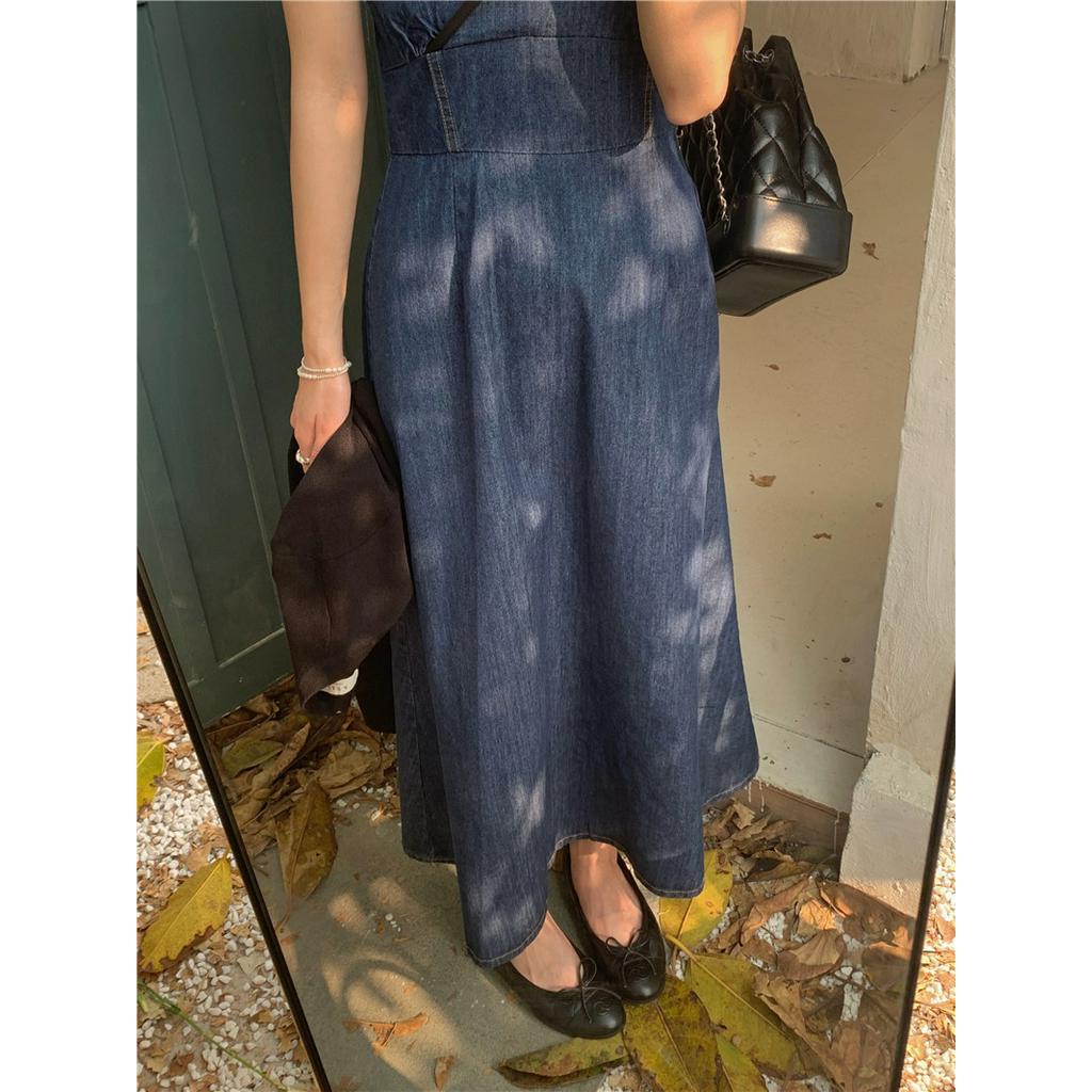 Đầm Dây Vải Denim Cổ V Màu Sắc Tương Phản Thời Trang Cá Tính 62317