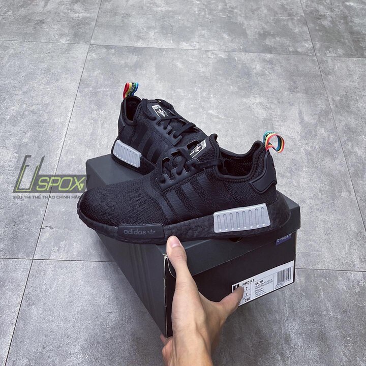 [FreeShip] [Ảnh thật] [Chính hãng] [Có sẵn]Giày Adidas NMD R1 Olympic