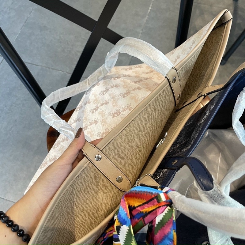 TÚI COẠCH TOTE 2 MẶT KÈM KHĂN MÀU 1