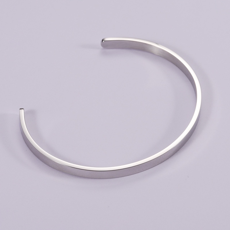 Vòng tay basic cuff khắc tên theo yêu cầu 4 màu