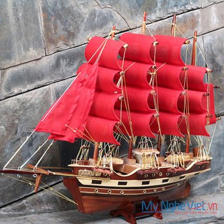 Mô hình thuyền trang trí - France II buồm đỏ thân 40cm MNV-TB026-3