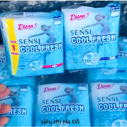 Gói 8 Miếng Băng Vệ Sinh Diana Cool Fresh Siêu Mỏng