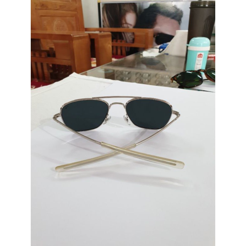 Kính hàng bãi cơn AO 20KGP của mỹ