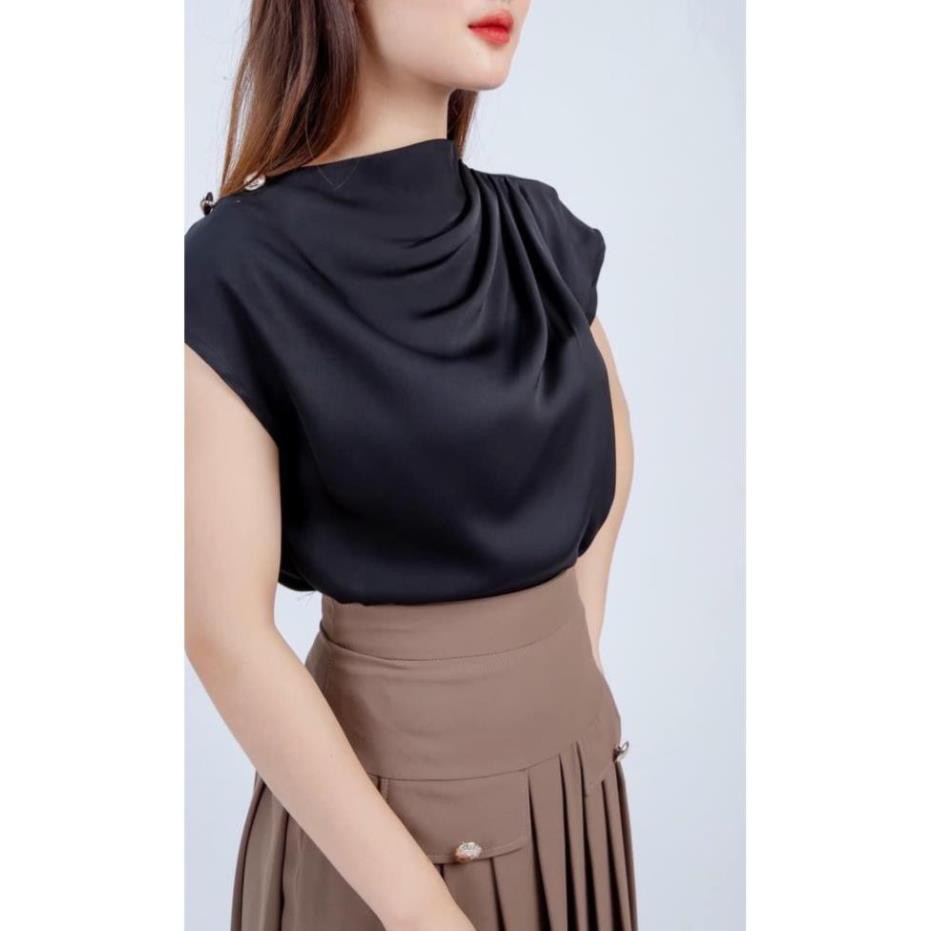 Áo sơ mi lụa HANAA  kiểu công sở có ly vai đính cúc cộc tay