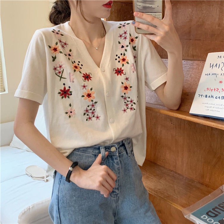 Áo Sweater Dệt Kim Tay Ngắn Thêu Hoa Kiểu Retro Xinh Xắn
