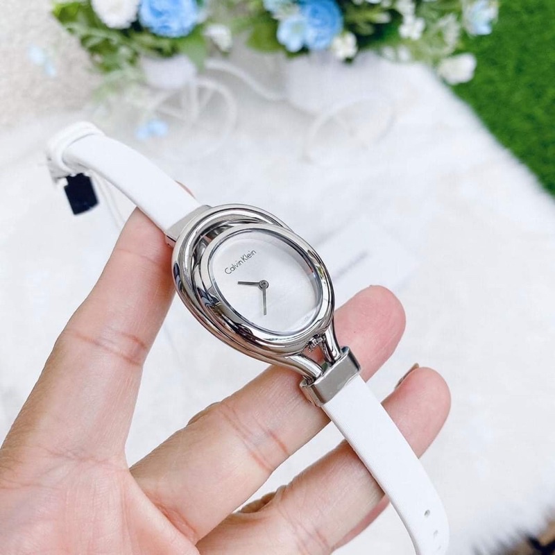 Đồng hồ nữ dây da Calvin Klein K5H231K6