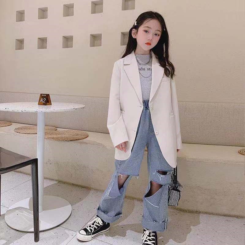 Áo khoác Blazer dáng ngắn thiết kế trẻ trung hợp thời trang