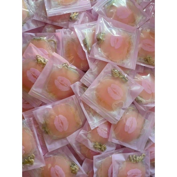 Miếng dán nâng ngực silicon