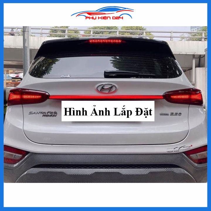Ốp tay cốp sau có đèn led Santafe 2019-2020-2021-2022-2023 ánh sáng đỏ trang trí xe